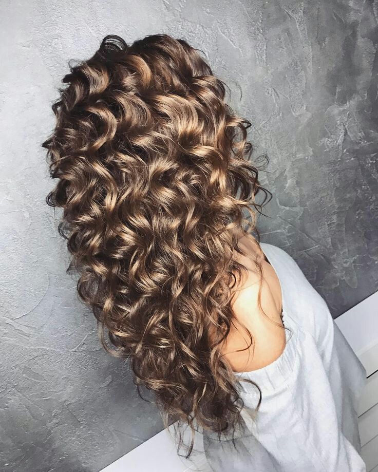 Curly hairstyle