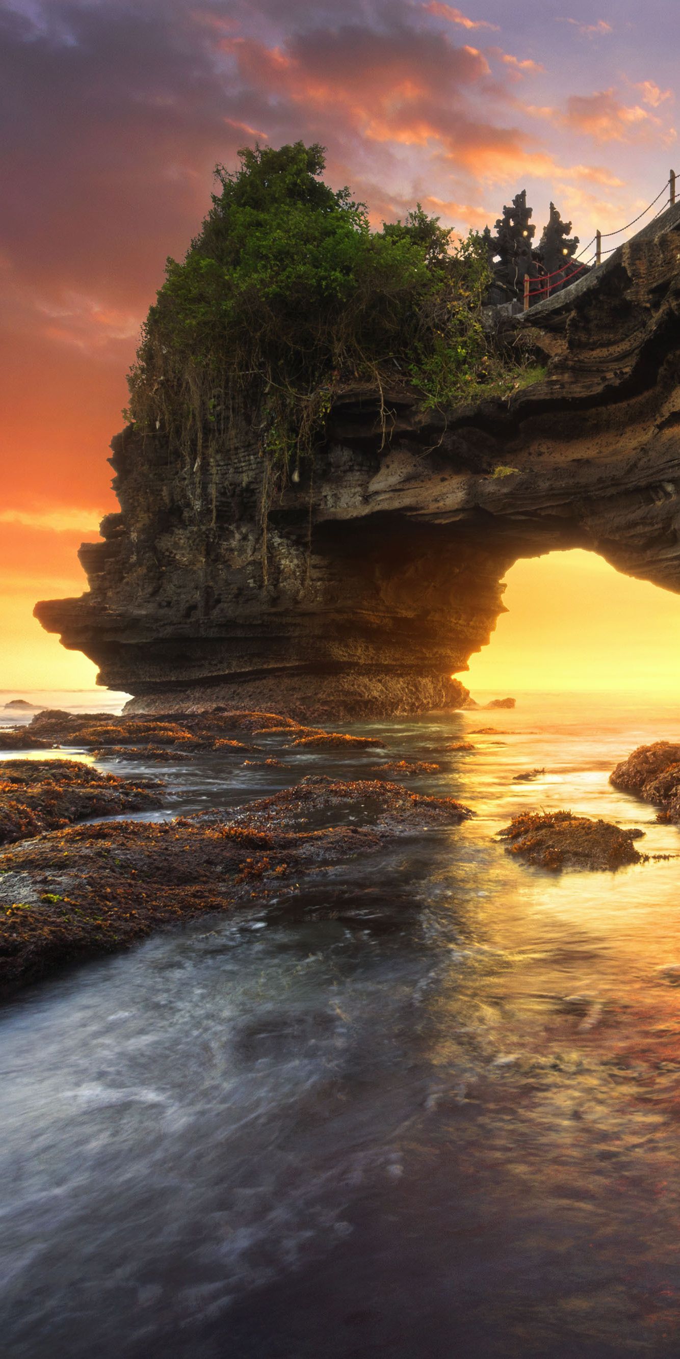 Batu Bolong & Tanah Lot, Bali, Indonesia