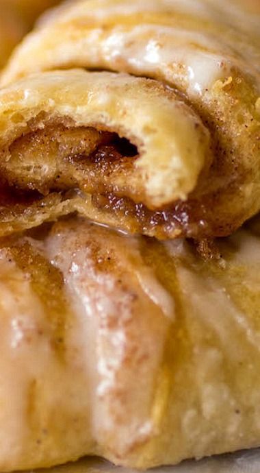Cinnamon Roll Crescents ~ Make-shift cinnamon rolls made the easy way and you will not believe how amazing these are!