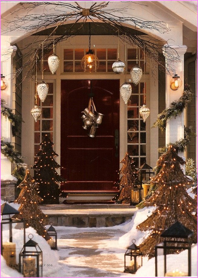 Christmas Front Door Decorations Ideas -   Door Decoration Ideas