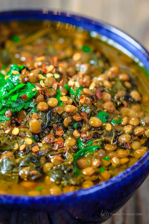 Mediterranean Spicy Spinach Lentil Soup Recipe| The Mediterranean Dish. A nutritious, flavor-packed lentil soup that comes