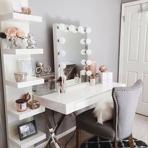 Some pretty vanity inspo  via Pinterest #houseofpretty