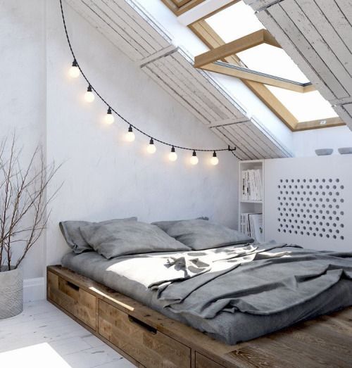 I love low beds like this.