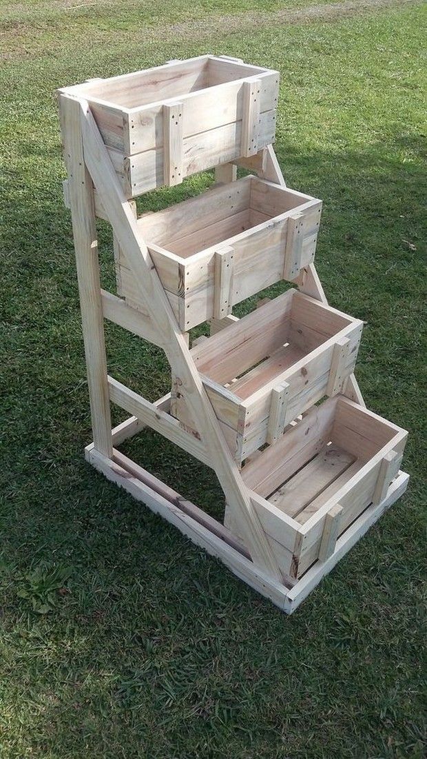 What exactly does this pallet wood creation look like? Well, the whole creation is made with the wooden crates. And this multi