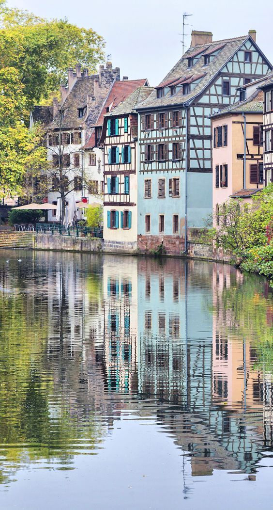 3 MAGICAL VILLAGES IN FRANCE