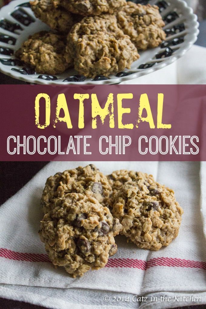 Nothing speaks love like a warm batch of oatmeal chocolate chip cookies! | Club 31 Women | club31women.com #cookies