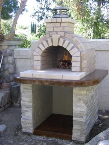 One of the most popular DIY Wood Fired Ovens on the internet.. This Tan Firebrick oven was built using the Mattone Barile DIY Wood