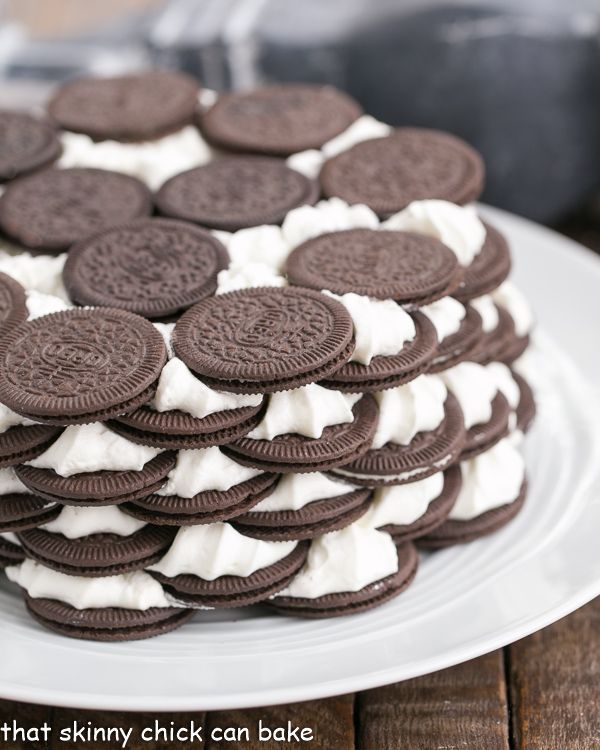 Oreo Icebox Cake | Minimal ingredients and effort to make this marvelous no-bake dessert @That Skinny Chick Can Bake!!!