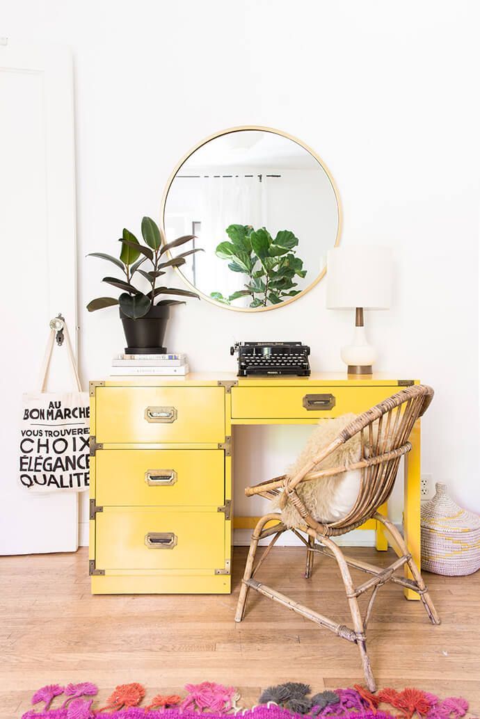 Pop of colour: yellow desk