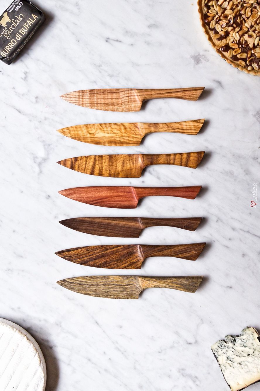 wooden cheese & cake knives En casa de herrero cuchillo de palo
