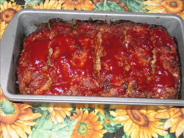 Boston Market Meatloaf: Mix 1 1/2 lb. lean ground Chuck,  1/2 Cup minced onions,  1/2 tsp. garlic salt,  3/4 C. drained diced