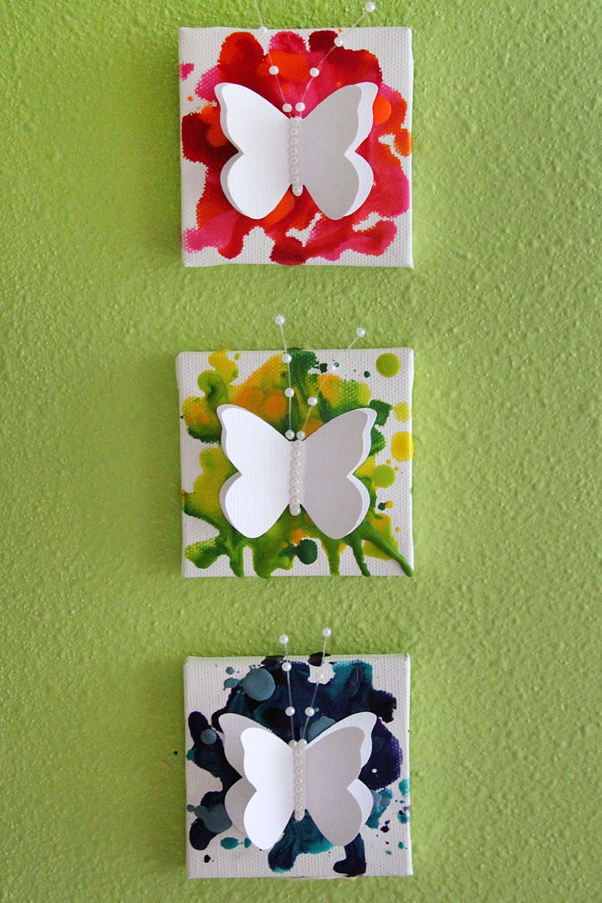 Mini Butterfly Crayon Canvases – Crafts Unleashed