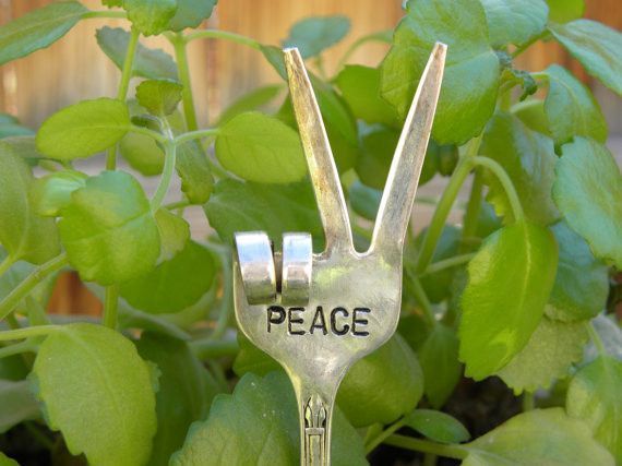 Peace fork with curled finger fork tines. We have a lot of fun on our adventures shopping for our fork supplies…we call it