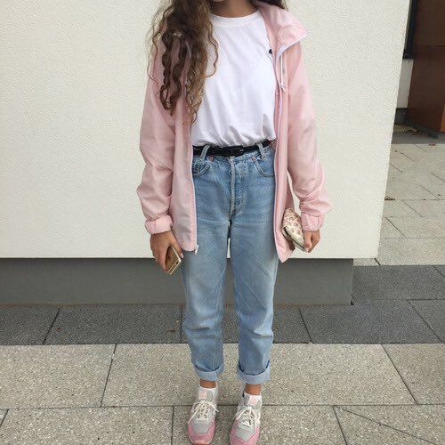 Sophie – New Balance Sneakers, American Apparel Jeans, American Apparel Tee, Urban Outfitters Coat – Mom jeans | LOOKBOOK