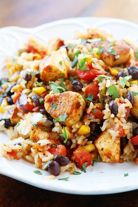 Southwestern Fiesta Chicken. Better than anything youll get at a restaurant! Seriously who would not want to eat this?? Its like a