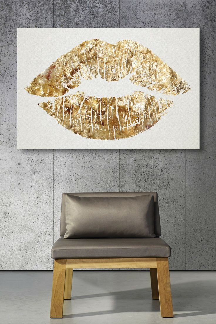 38 Glam Gold Accents And Accessories For Your Interior | DigsDigs. maybe do similar to this but with lashes