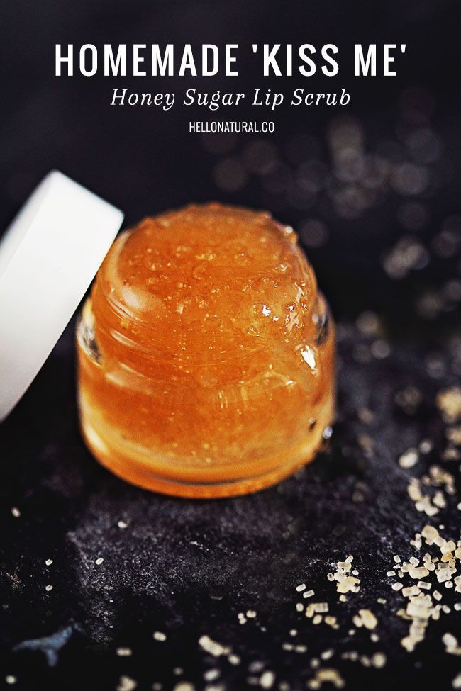 All-Natural DIY Sugar Lip Scrub with Honey | HelloNatural.co DIY Beauty Tips, DIY Beauty Products #DIY