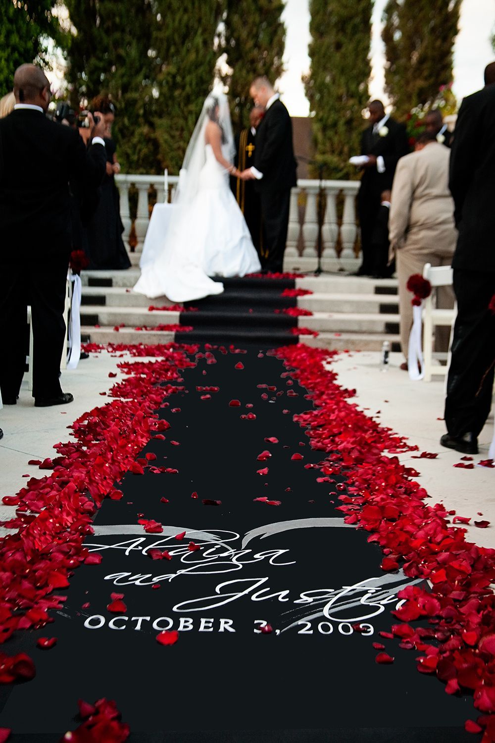 Black and Red wedding ideas #black_wedding_decor