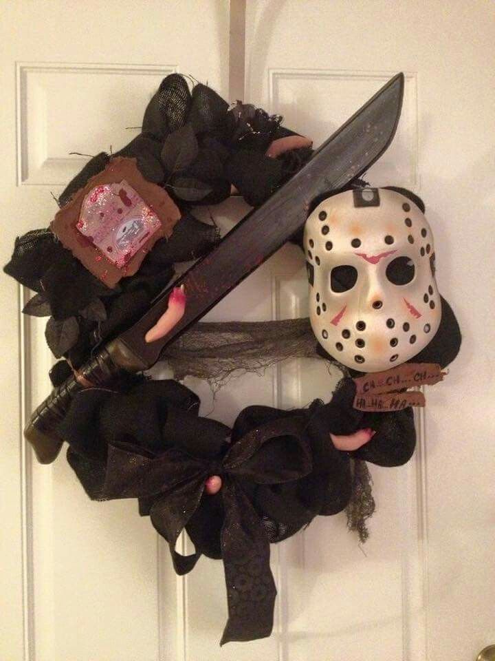 Love this horror movie wreaths