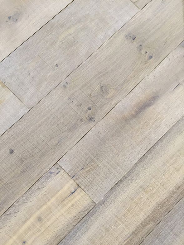 Montpellier Oiled French Oak in a 9″ wide plank | Thoughts on Wood Flooring (and My Favorite Engineered Wood!) | Little Green