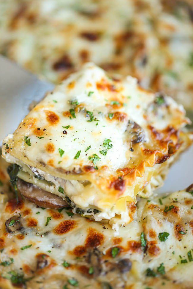 Pin for Later: 38 Vegetarian Italian Recipes You Will Devour Creamy Spinach and Mushroom Lasagna Get the recipe: creamy spinach