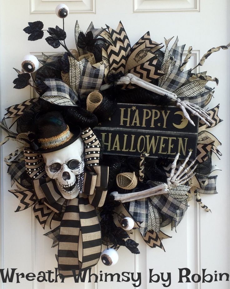 Primitive Halloween Skeleton Black & Tan Deco Mesh Wreath, Skeleton Decor, Fall Wreath, Halloween Decor, XL Rustic Skeleton Wreath