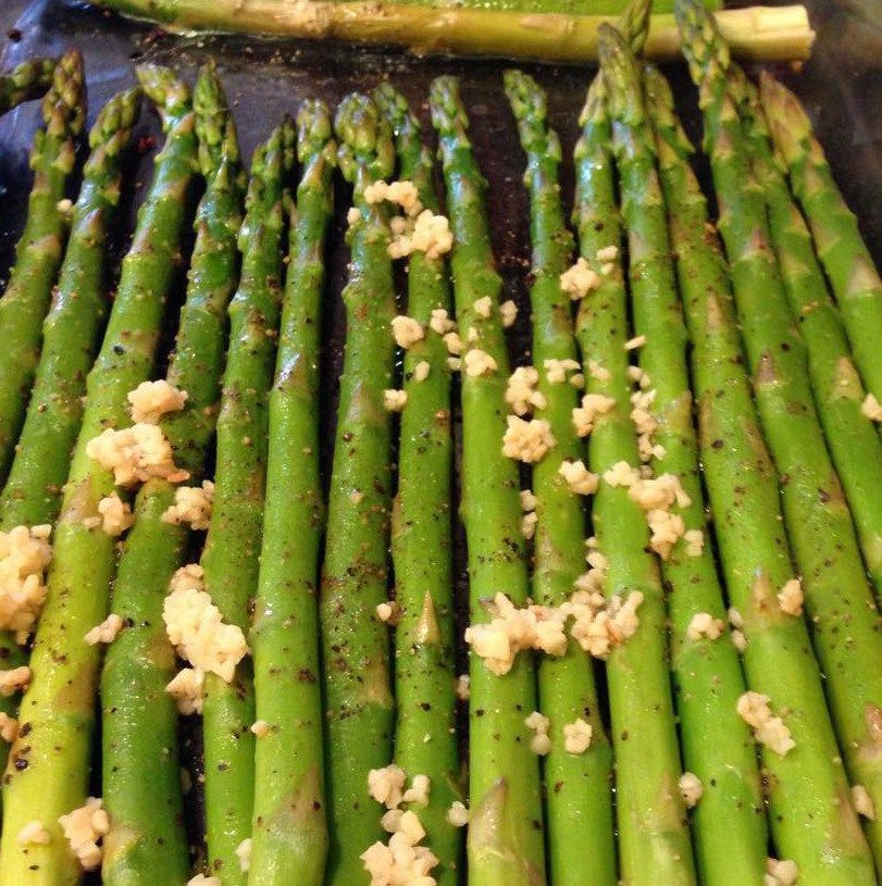 Roasted Asparagus | 21 Day Fix Extreme Approved Side Dish Recipe | www.fitmomangelad…