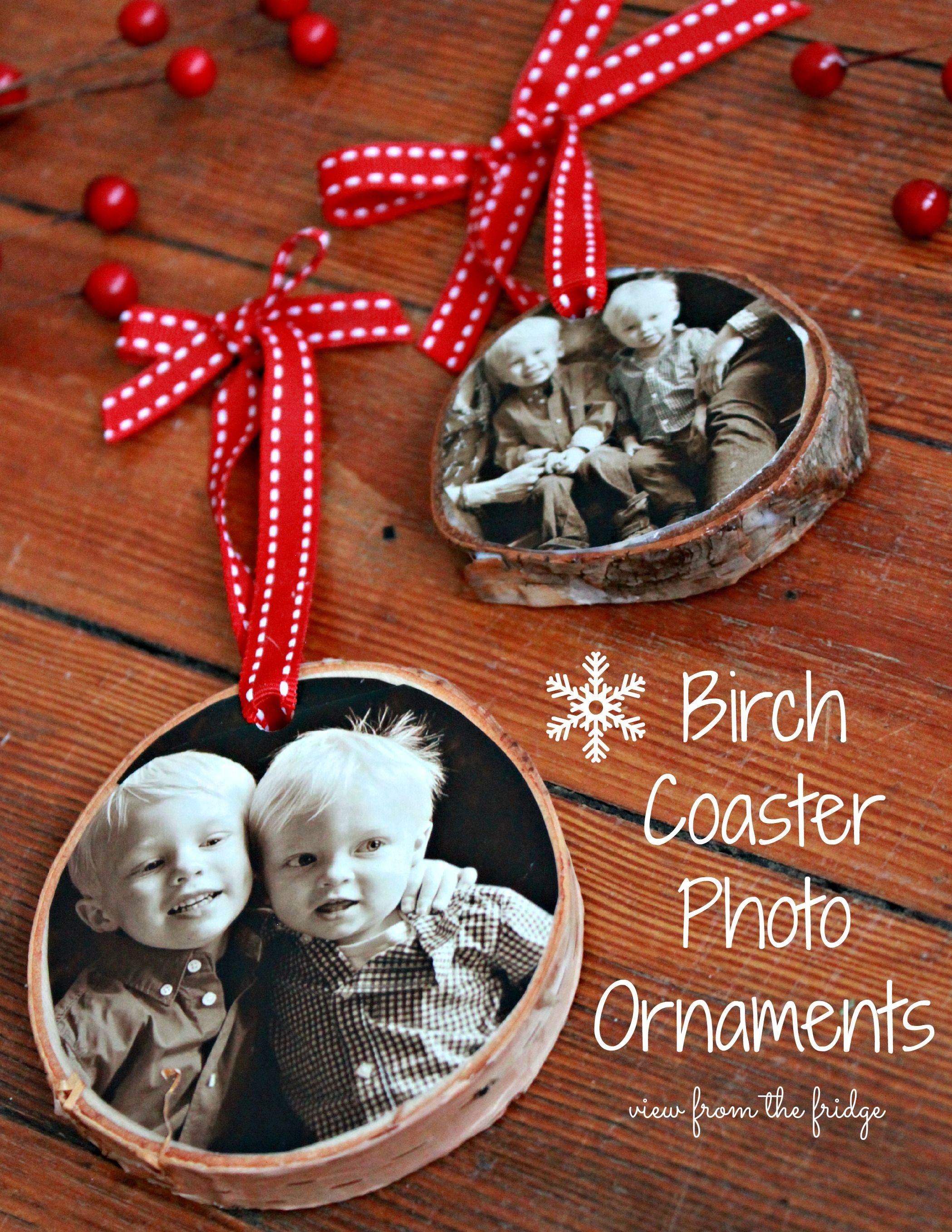 The how-to on making custom photo birch ornaments with a personalized message on the back. Easy step-by-step tutorial. Make your