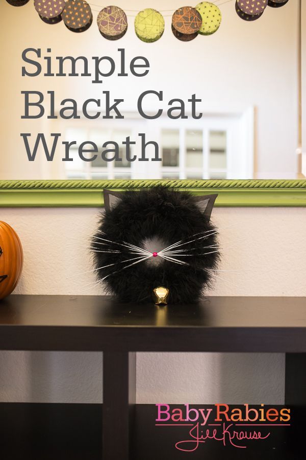 This Simple Black Cat Wreath by @Jill Krause | BabyRabies.com is the cat’s meow!