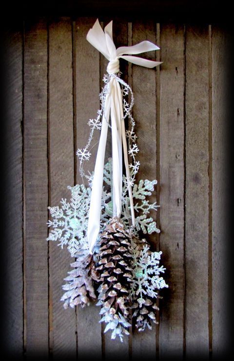 winter door decor for after the christmas wreath comes down.