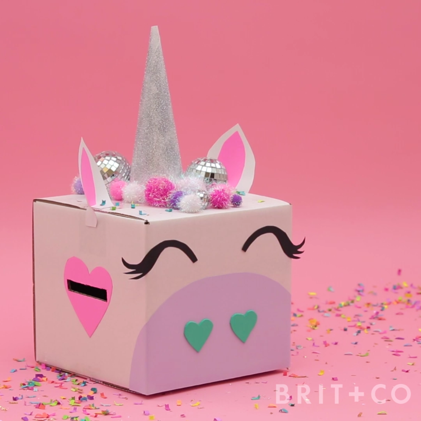How to DIY a unicorn Valentines Box