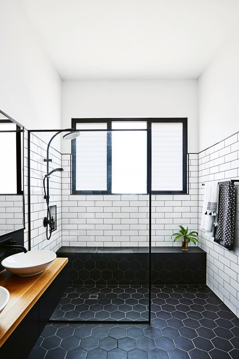 farmhouse-black-white-timber-bathroom