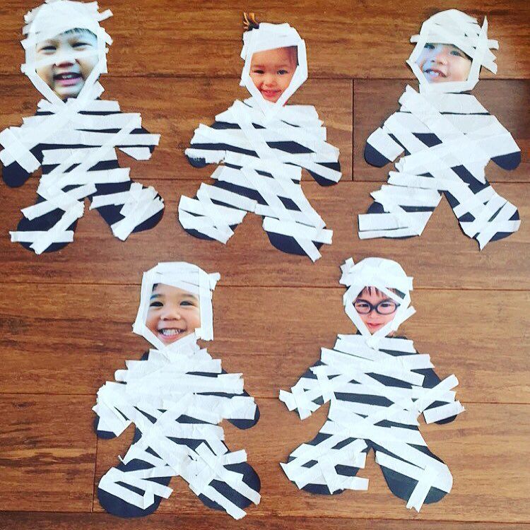 Mummy Craft (from Preschool Crafts on Instagram: https://www.instagram.com/p/8qZsoeBd4h/?taken-by=preschoolactivities)