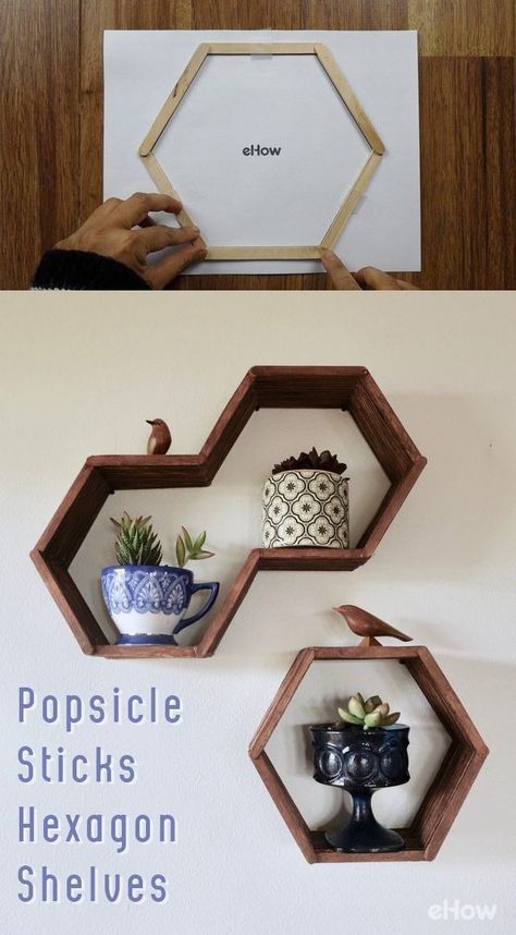 Can you beleive these mid-century modern hexagon shelves are made with toothpicks?! Unbelievable! SO easy, plus a free printable