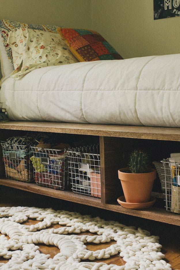 Platform Bed with Storage and Baskets | Creative Pieces Of Wood For A New Bedroom With A Storage by DIY Ready at