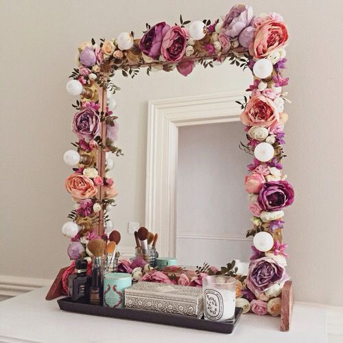 possible Makeup studio ideas. I could make this with faux flowers and an old mirror.