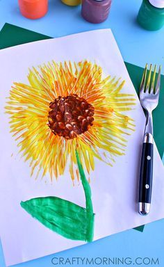 Simple Fork Print Sunflower Craft #Spring art project for kids | CraftyMorning.com