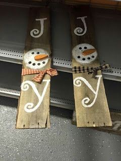 Christmas Decor Made From Pallets