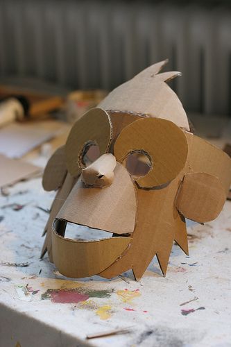 Creating masks using cardboard. Monkey mask, unpainted | Flickr: Intercambio de fotos