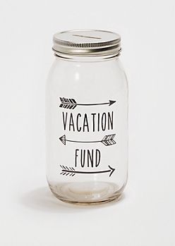 DIY mason jar piggy bank. Make now and have the girls save spending money for their Savannah trip!