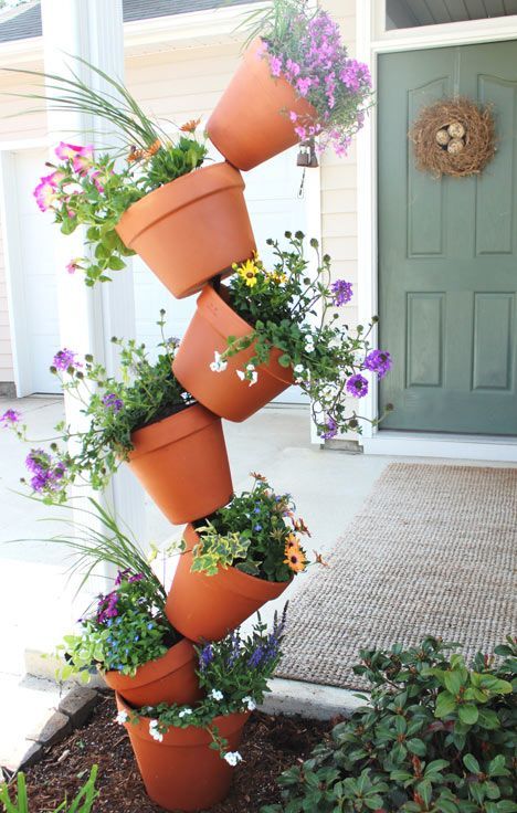 Looking for a striking DIY garden project that you can whip up in an afternoon? Add some height and visual drama to your landscape