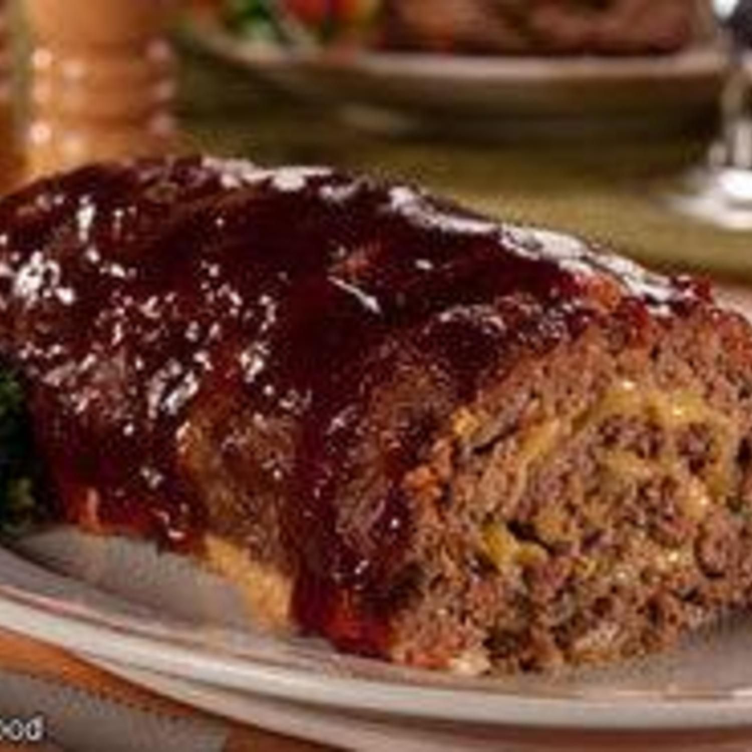 My kids aren’t a fan of regular meatloaf, it tasted bland they say. Soo I turned it up a notch and added BBQ sauce and cheddar