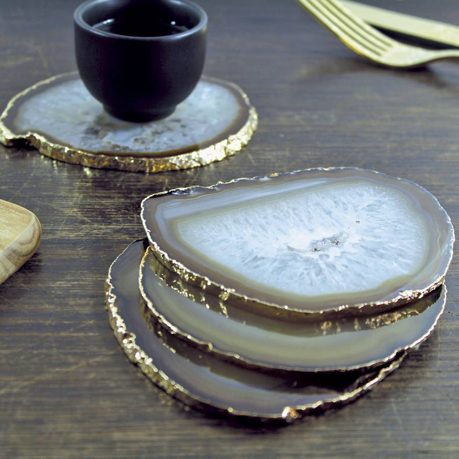 Natural Agate Coasters are the ultimate home decor accessory. Give your dining table the perfect finishing touch with these