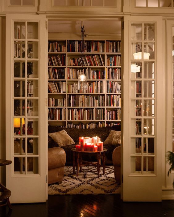 Need some home library decor inspiration? Check out these 18 gorgeous spaces.