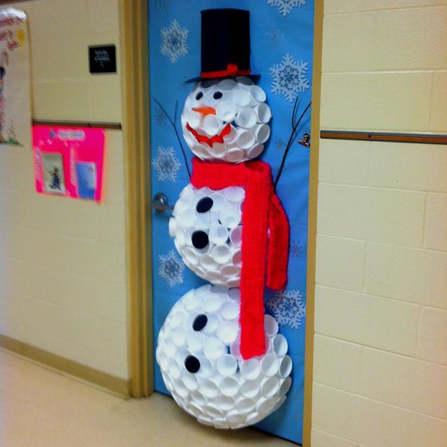 Snowman from styrofoam cups! I might have to do this!!!!!