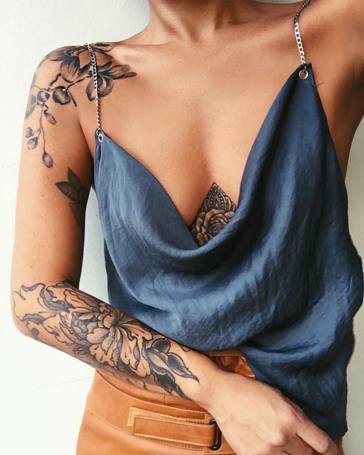 amazing cohesive tattoos! floral black and white tattoos on underbreast, shoulder, and a half sleeve, pin: morganxwinter