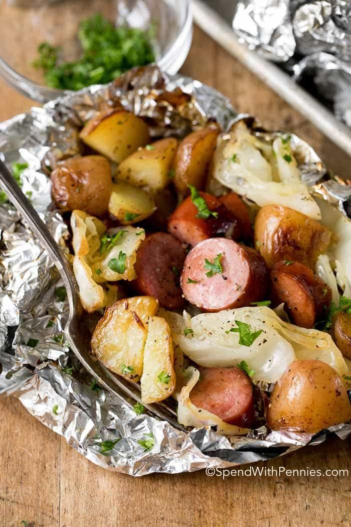 Cabbage and Sausage Foil Packets satisfies the need for comfort food! This recipe has cabbage, sausage, potatoes and onions all