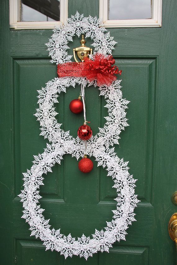 Christmas Snowflake Wreath  Whimsical by GlitterGlassAndSass #glitterglassandsass