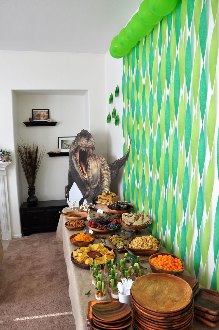 Dinosaur+Themed+Food+Signs | Austin’s dinosaur party decorations / food table. Dinosaur party food