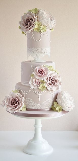 Dusky pink wedding cake by Cotton and Crumbs, via Flickr